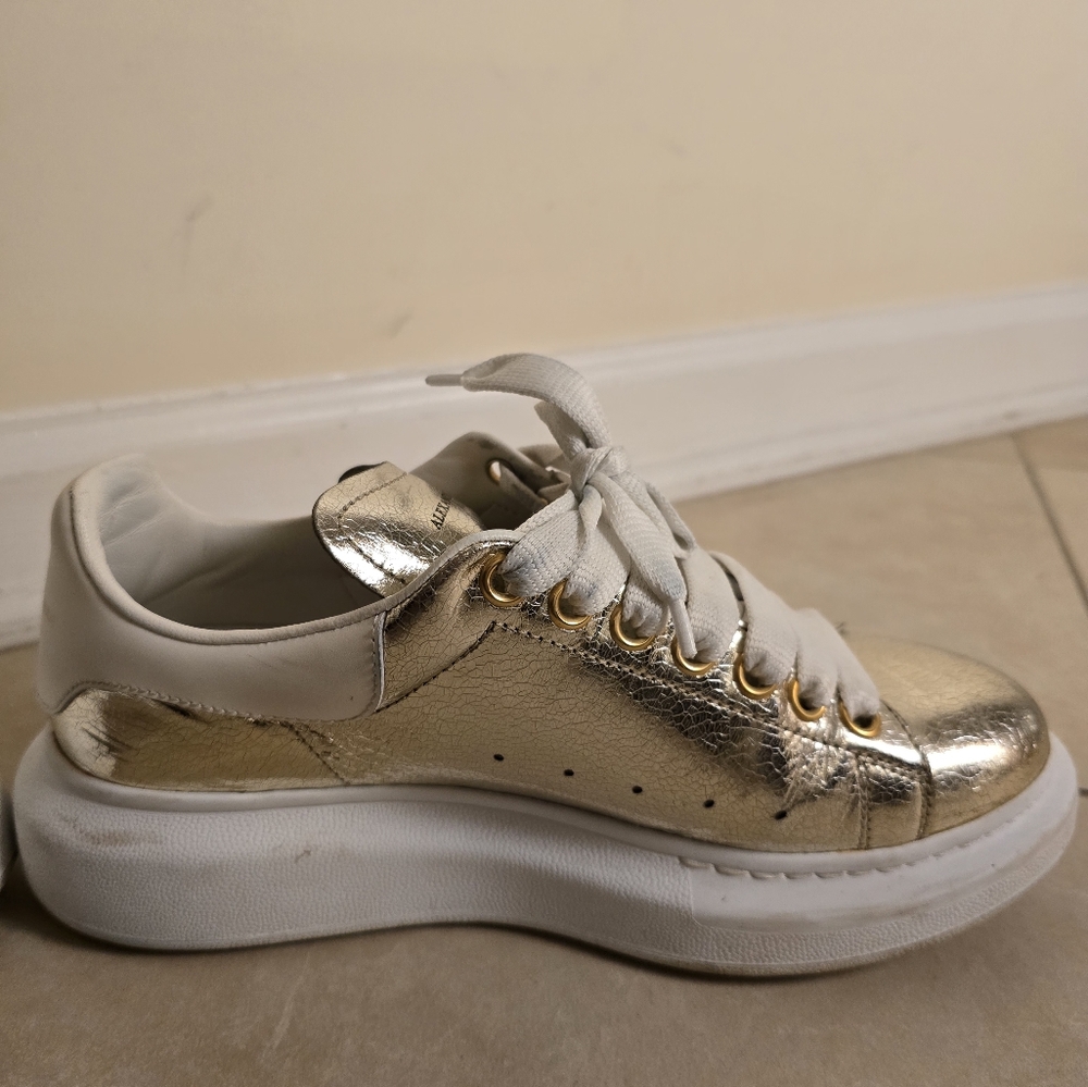 Alexander mcqueen